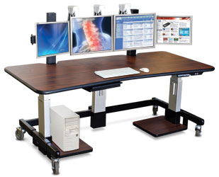 PACS Workstation with 6 monitors